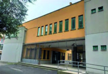 APRILIA – DOPO 35 ANNI LA SALA MAGGIORE DELLA BIBLIOTECA COMUNALE DI APRILIA NON SARA’ PIU’ DEDICATA A GIACOMO MANZU’
